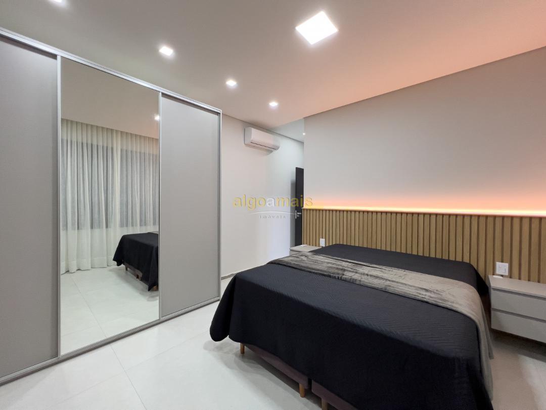 Casa de Condomínio à venda com 4 quartos, 268m² - Foto 40