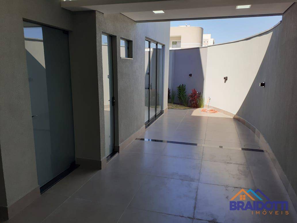 Casa à venda com 3 quartos, 144m² - Foto 8