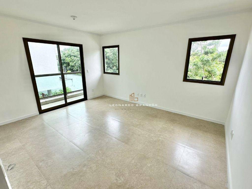 Casa de Condomínio à venda com 3 quartos, 236m² - Foto 13