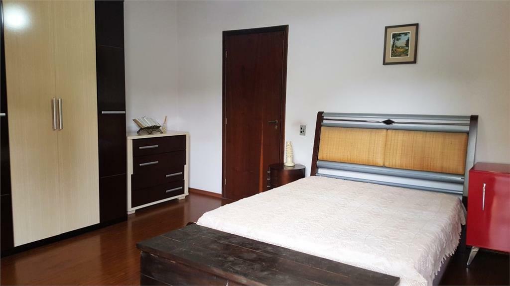 Casa de Condomínio à venda com 3 quartos, 198m² - Foto 13