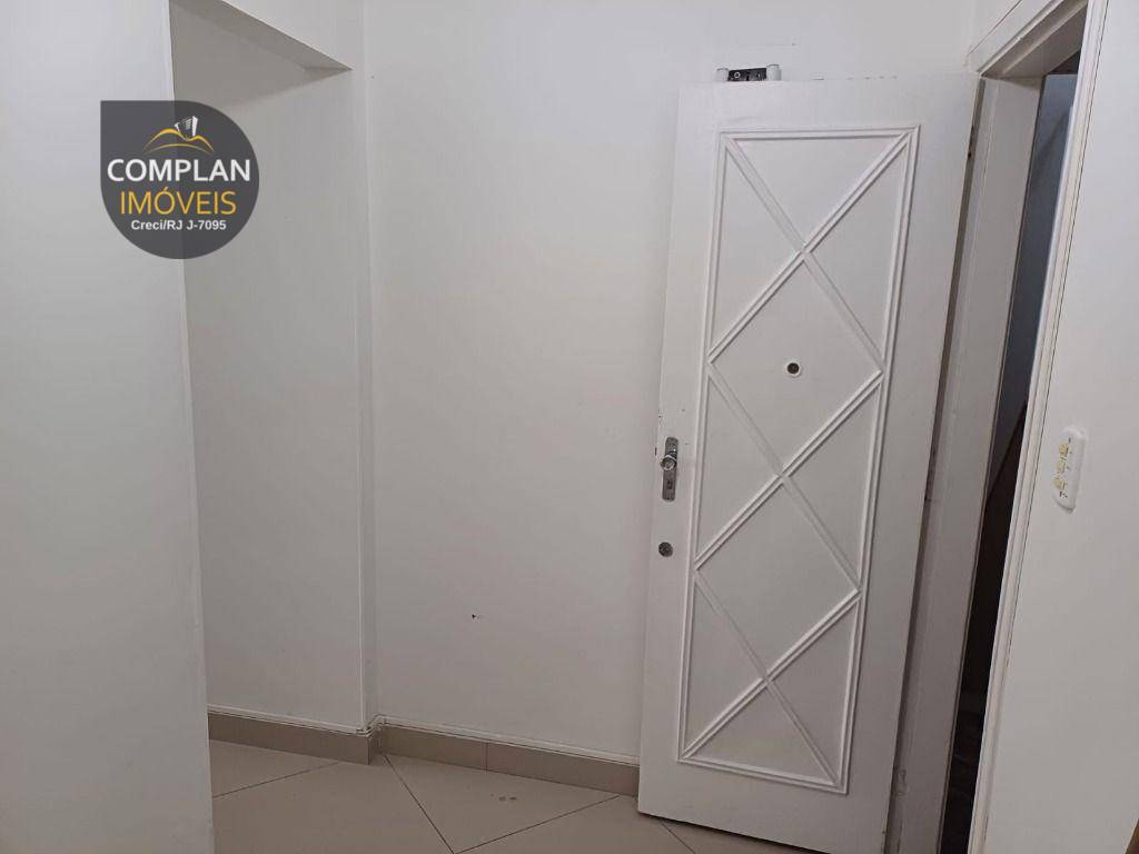 Apartamento à venda com 1 quarto, 38m² - Foto 3