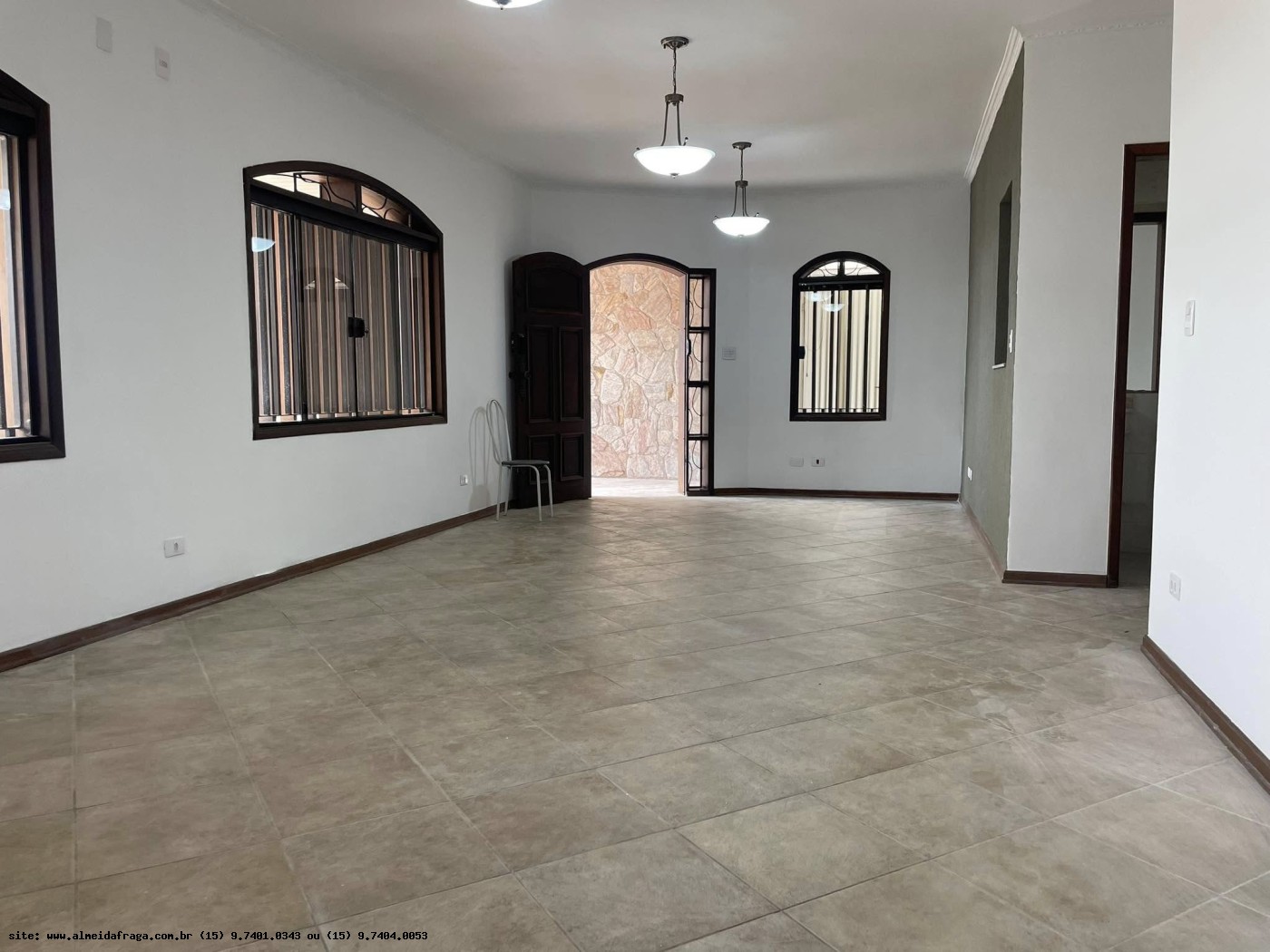 Casa para alugar com 3 quartos, 375m² - Foto 5