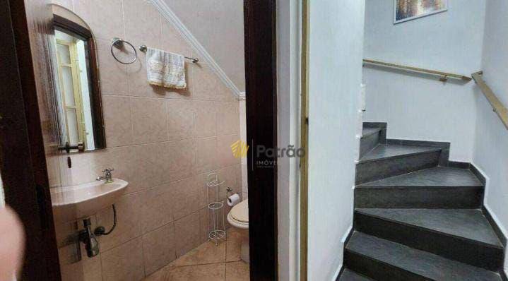 Sobrado à venda com 4 quartos, 297m² - Foto 3