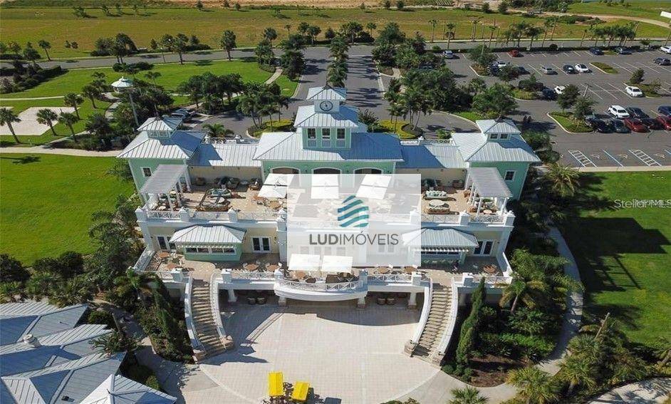 Casa de Condomínio à venda com 6 quartos, 308m² - Foto 2