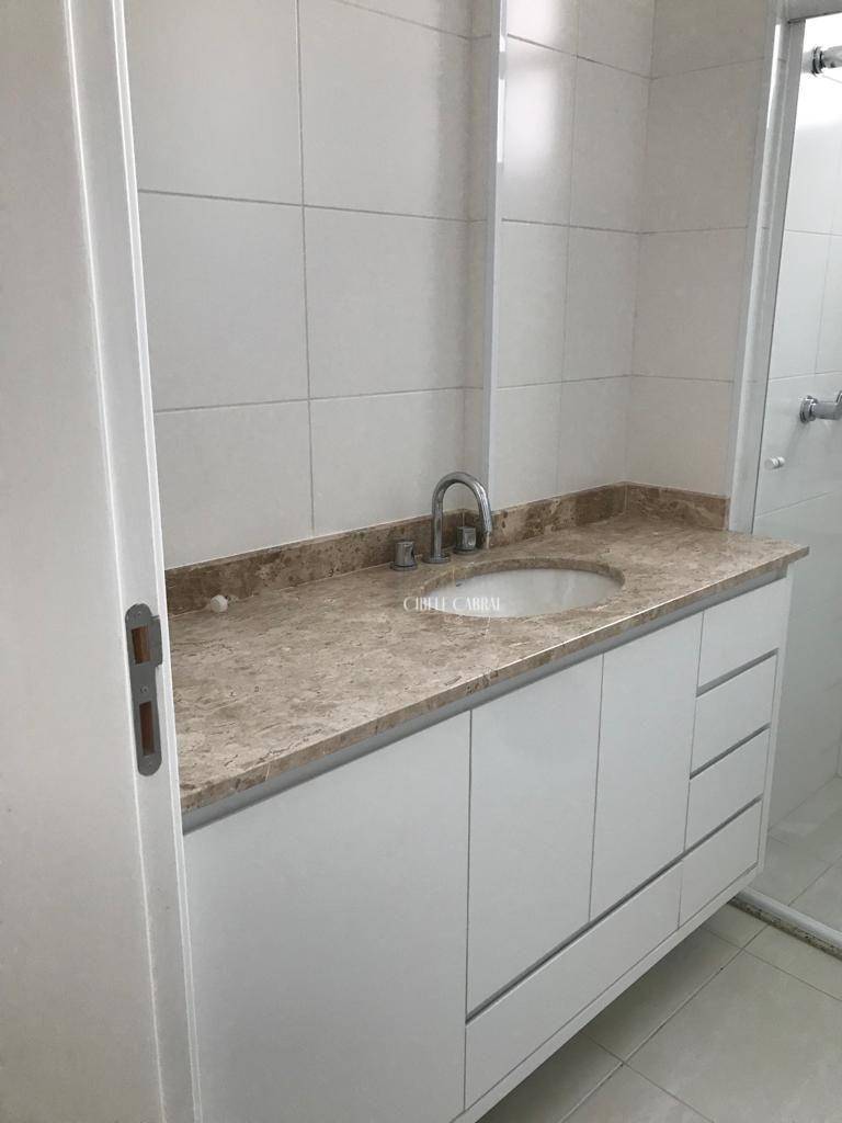 Apartamento à venda com 4 quartos, 189m² - Foto 12