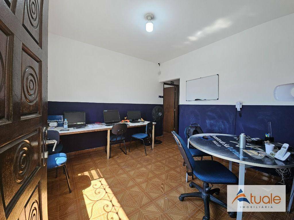 Casa à venda com 2 quartos, 107m² - Foto 10