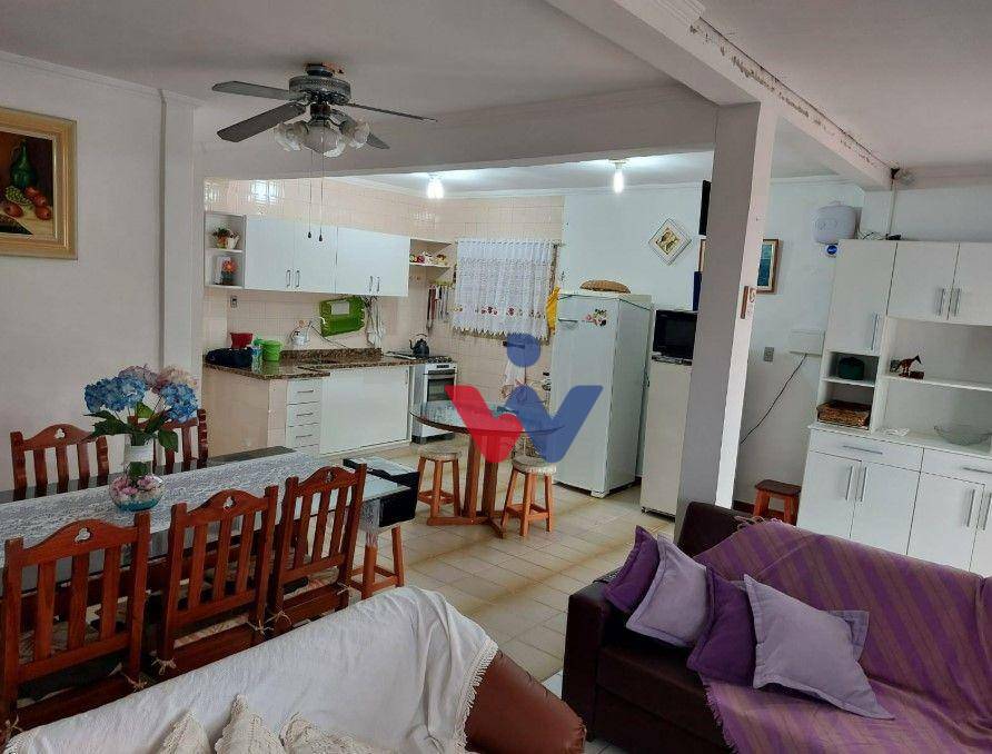 Casa à venda com 2 quartos, 80m² - Foto 7