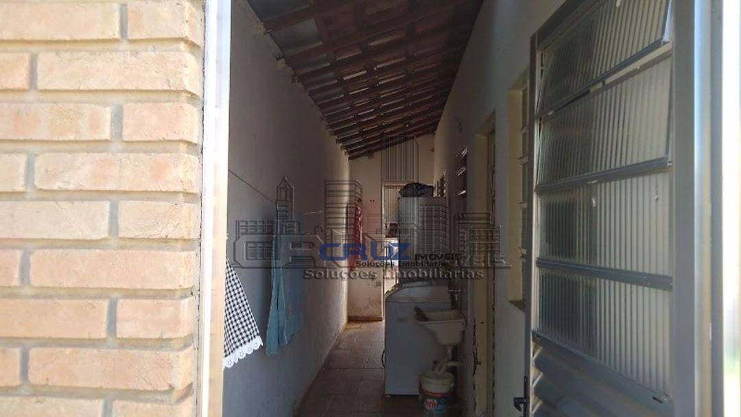 Casa à venda com 2 quartos, 85m² - Foto 4