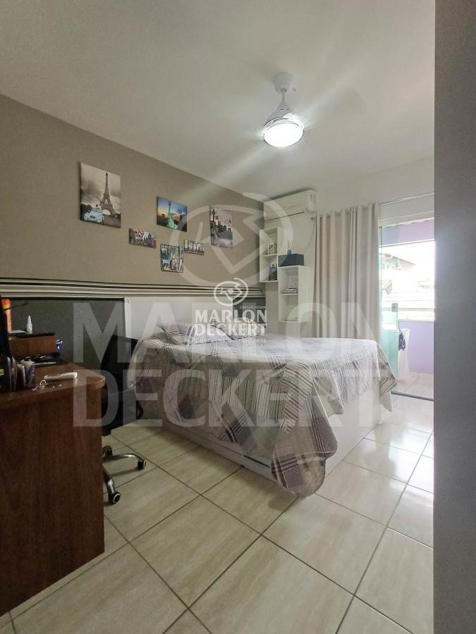 Casa à venda com 3 quartos, 130m² - Foto 17