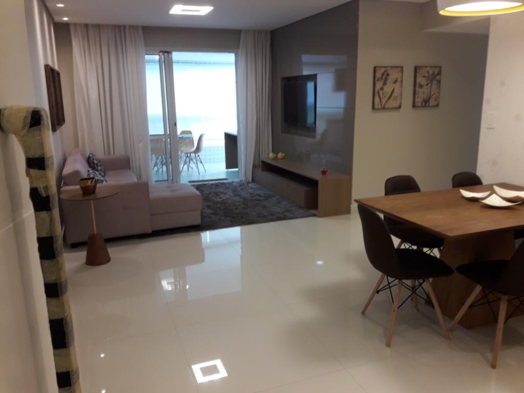 Apartamento à venda com 3 quartos, 134m² - Foto 1