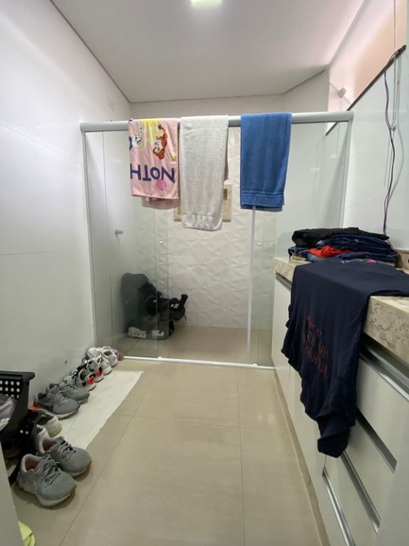 Casa à venda com 2 quartos, 90m² - Foto 4