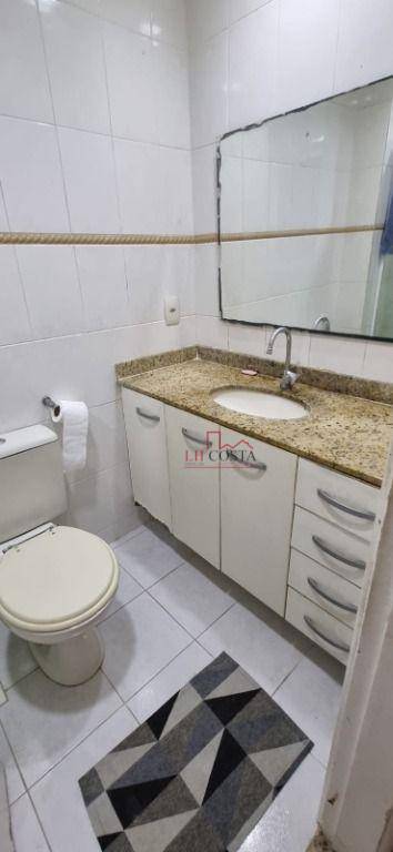 Apartamento à venda com 2 quartos, 70m² - Foto 9