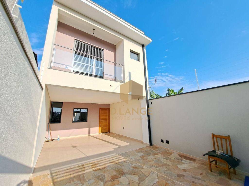 Casa à venda com 3 quartos, 140m² - Foto 1