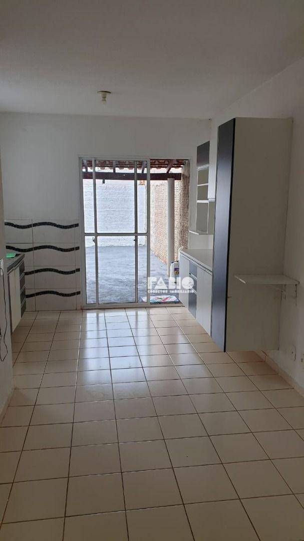 Casa de Condomínio à venda com 2 quartos, 60m² - Foto 2