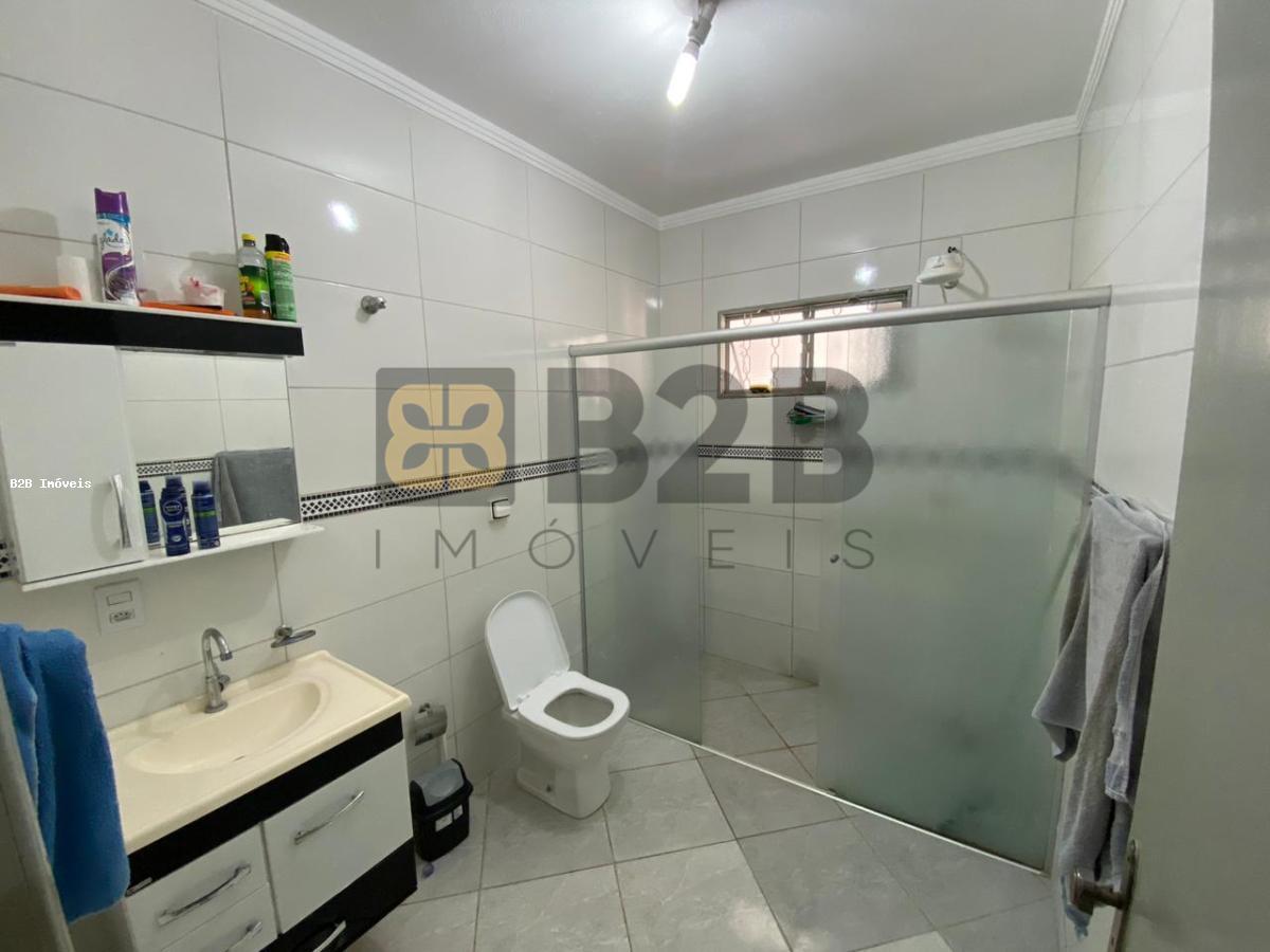 Casa à venda com 2 quartos, 164m² - Foto 14