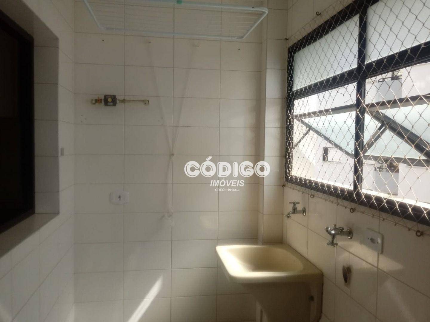 Apartamento para alugar com 3 quartos, 86m² - Foto 13