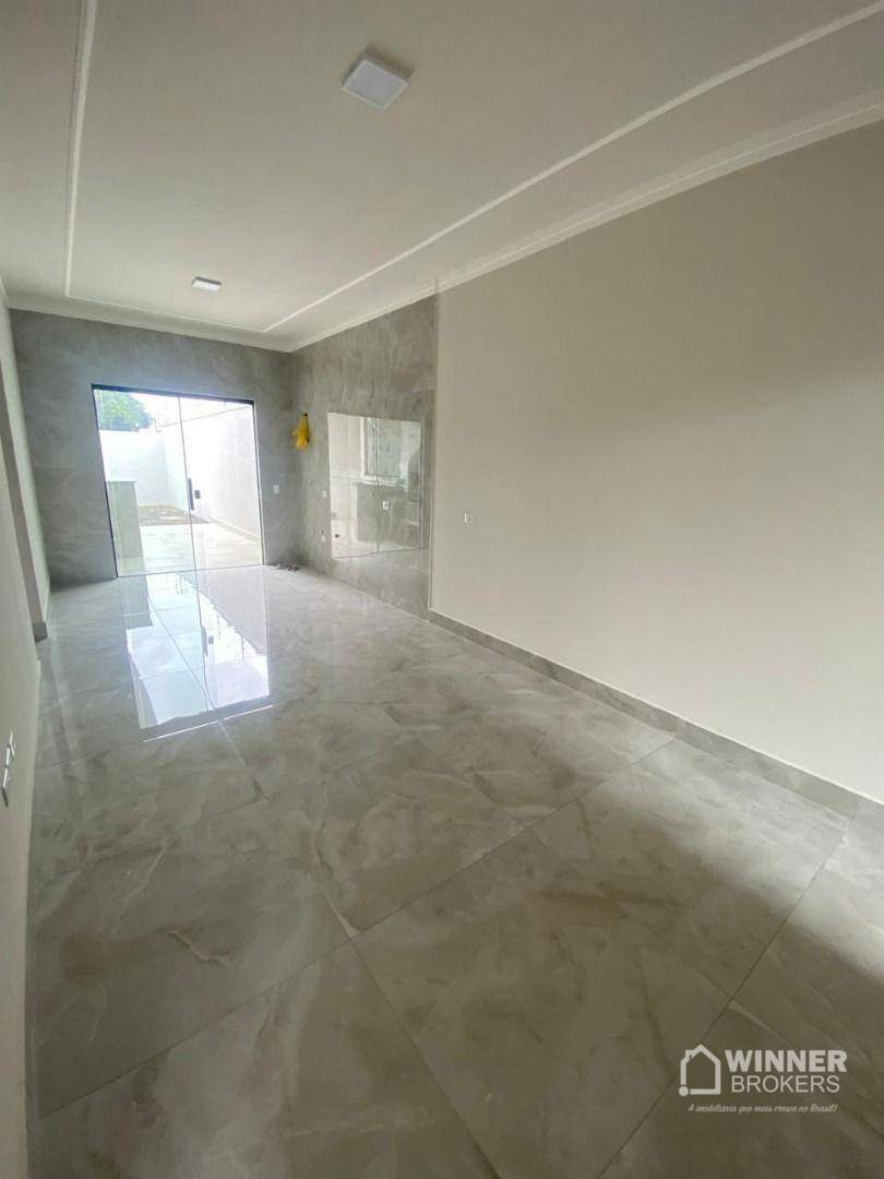 Casa à venda com 3 quartos, 70m² - Foto 4