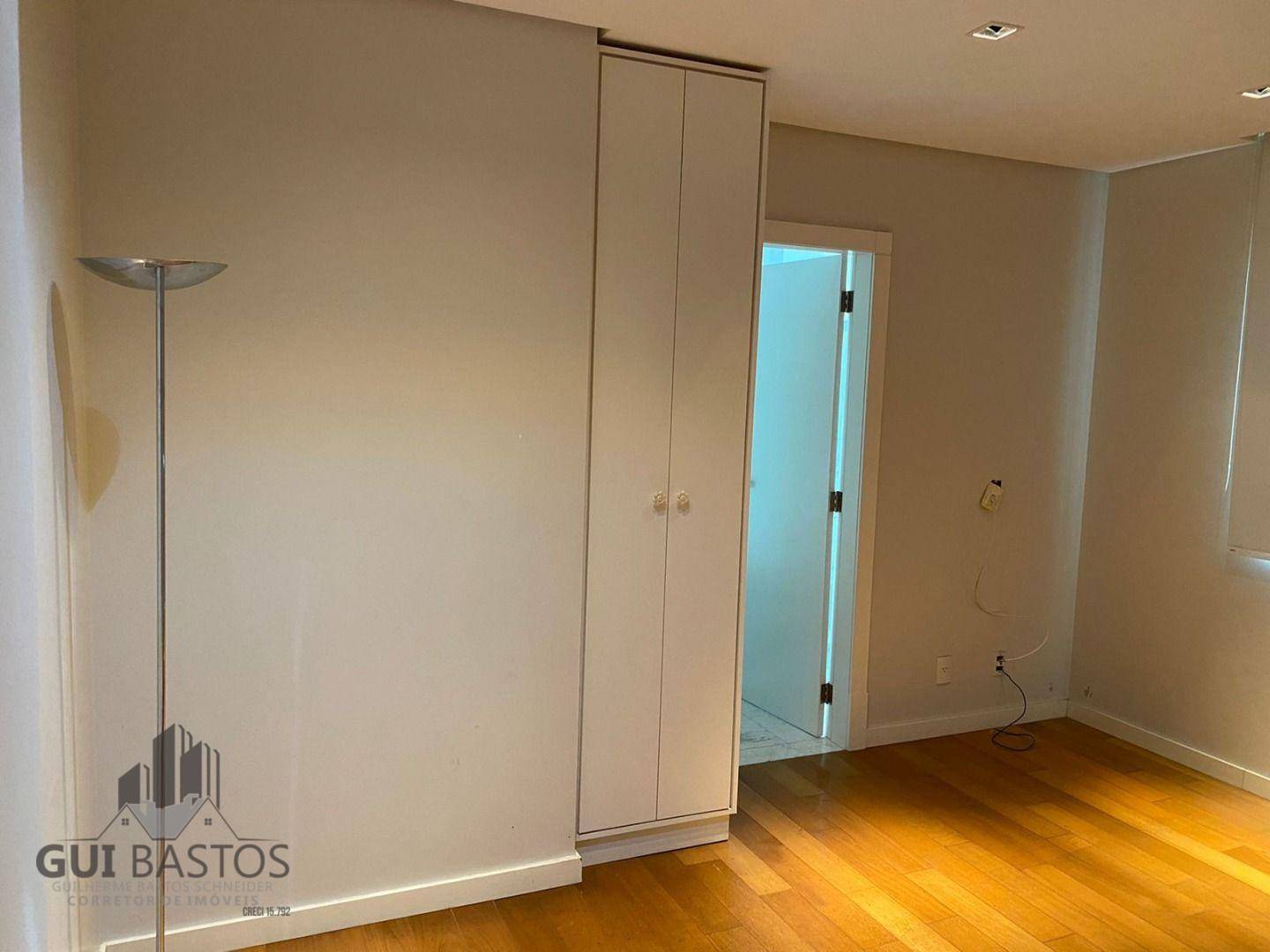 Apartamento à venda com 3 quartos, 230m² - Foto 19