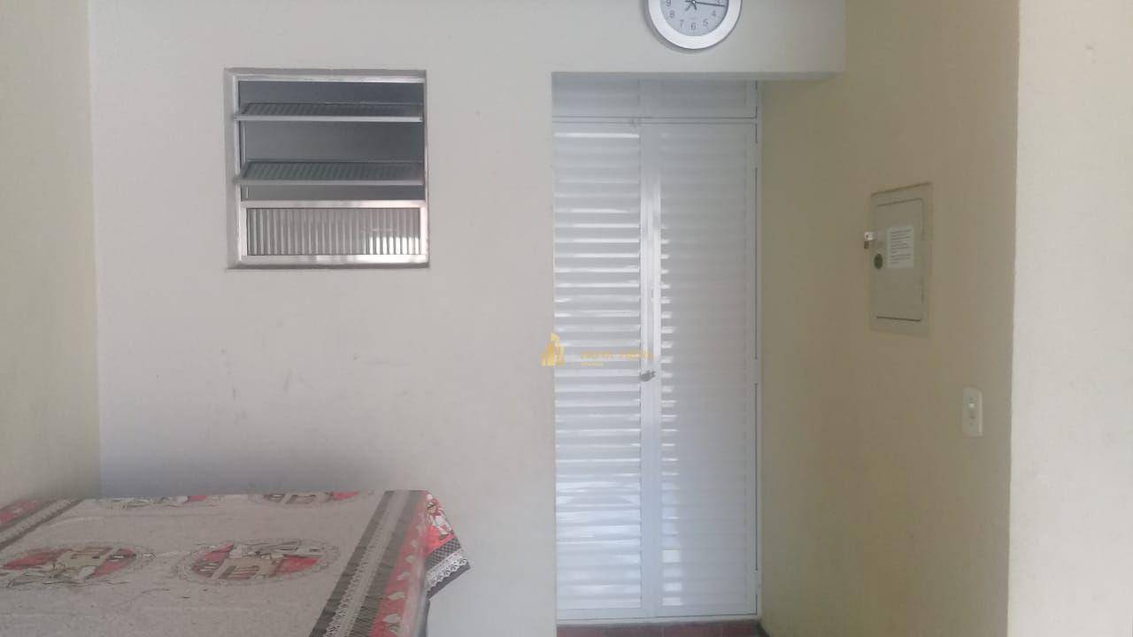 Apartamento à venda com 2 quartos, 80m² - Foto 19