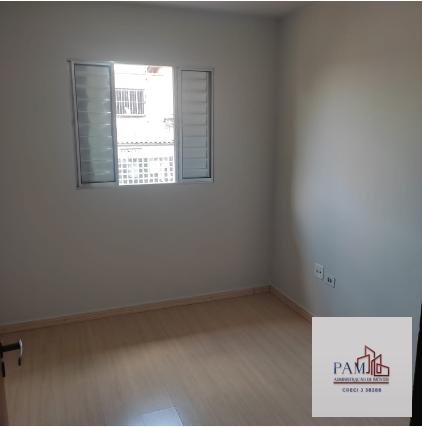Casa à venda com 2 quartos, 55m² - Foto 4