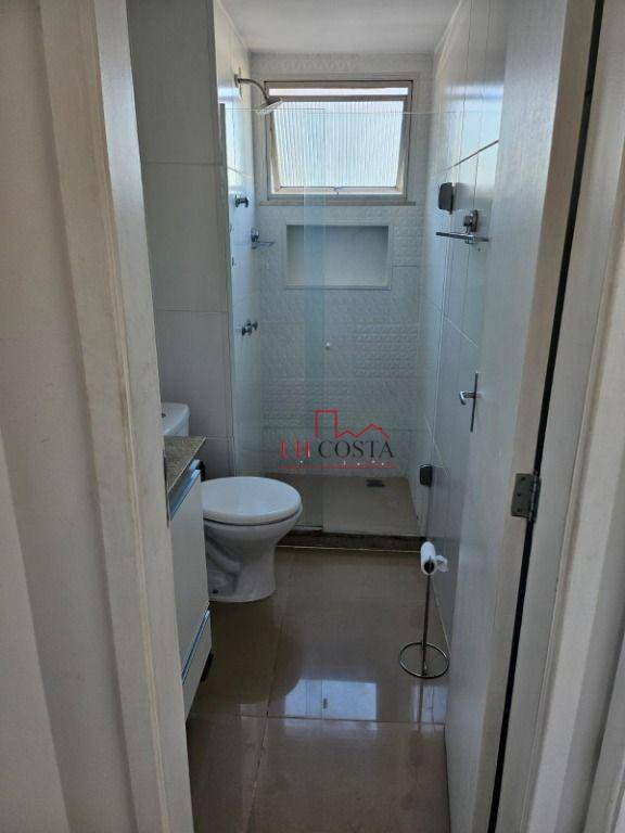 Apartamento à venda com 2 quartos, 70m² - Foto 12