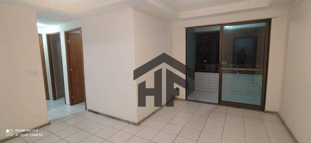 Apartamento à venda com 3 quartos, 70m² - Foto 2