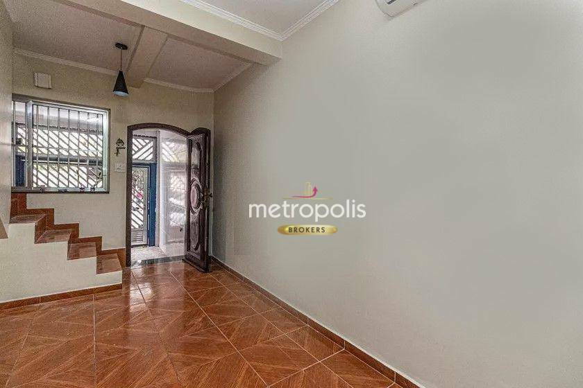 Sobrado à venda com 2 quartos, 186m² - Foto 2