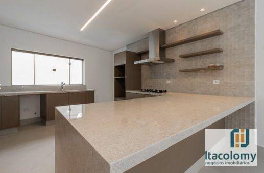 Casa à venda com 5 quartos, 450m² - Foto 3