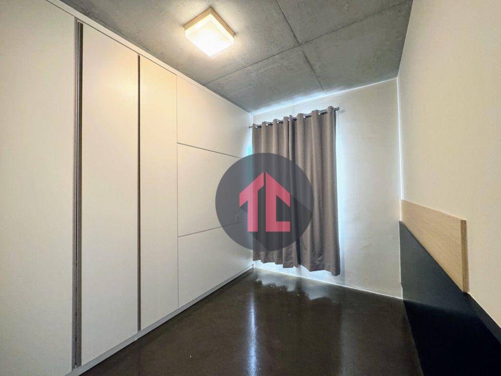 Apartamento à venda com 2 quartos, 70m² - Foto 12