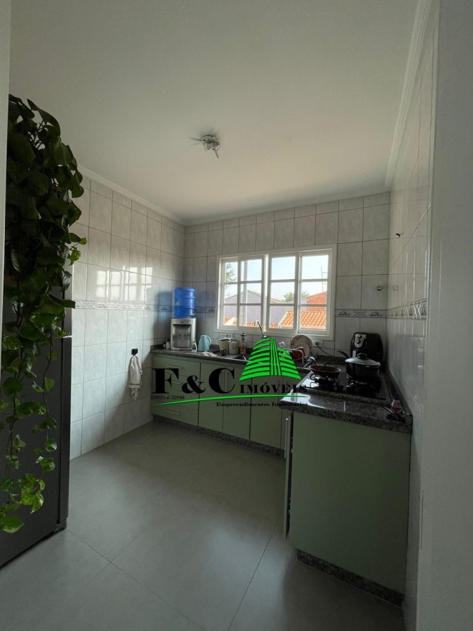 Casa à venda com 3 quartos, 150m² - Foto 4