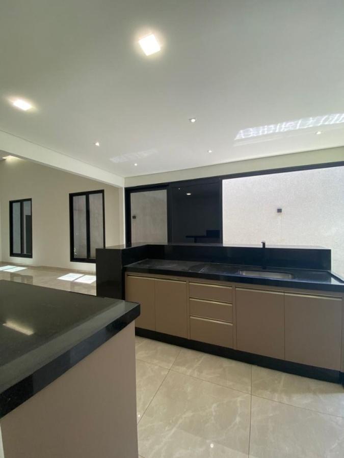 Casa à venda com 3 quartos, 140m² - Foto 11