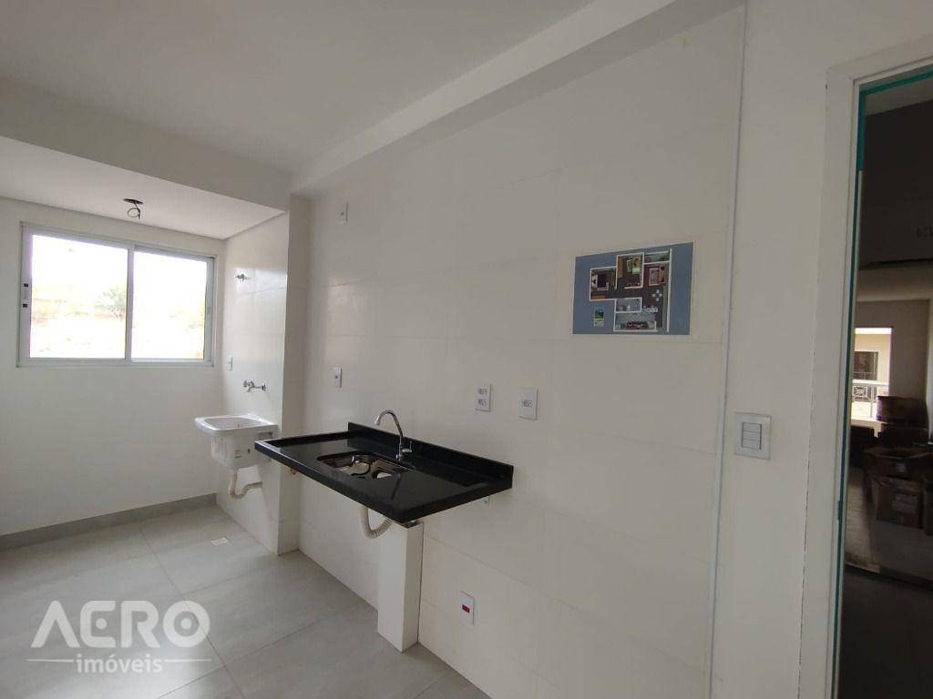 Apartamento à venda com 2 quartos, 48m² - Foto 4