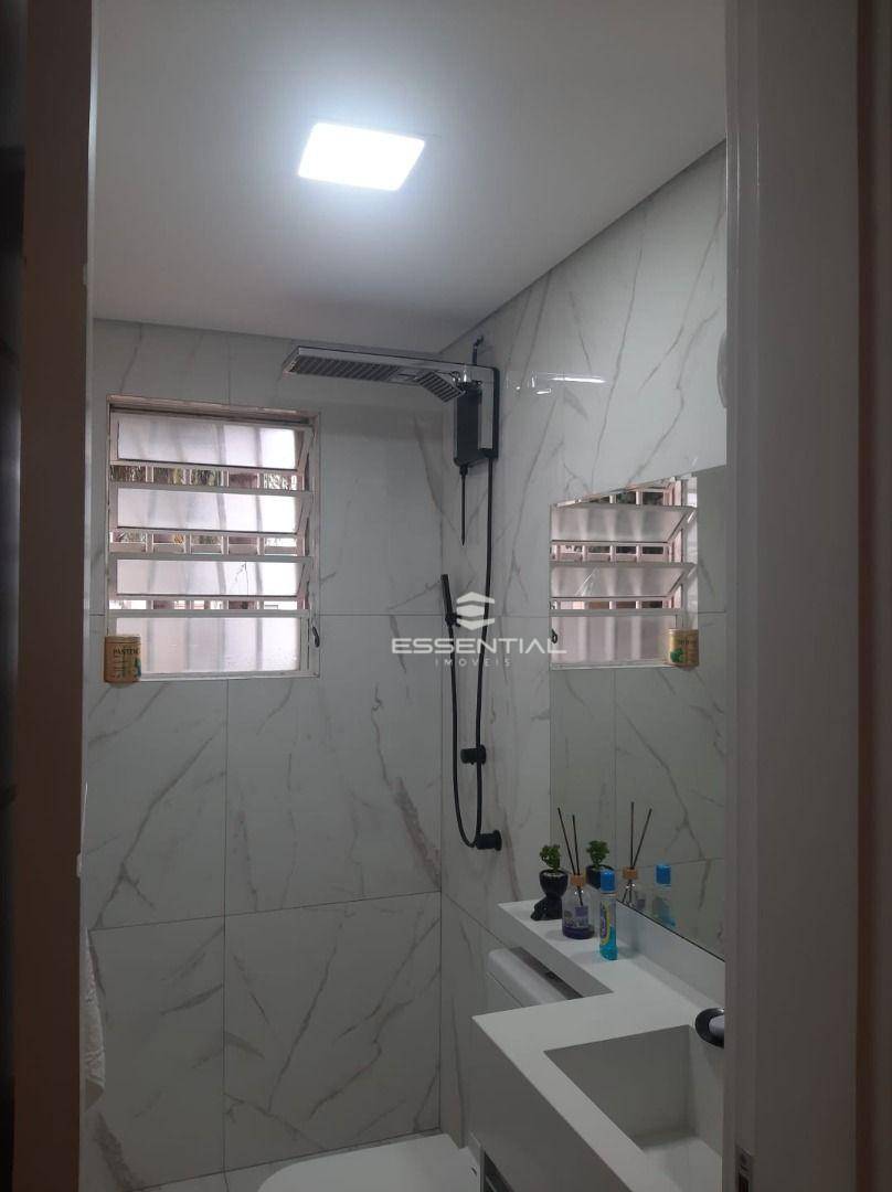 Apartamento para alugar com 2 quartos, 50m² - Foto 4