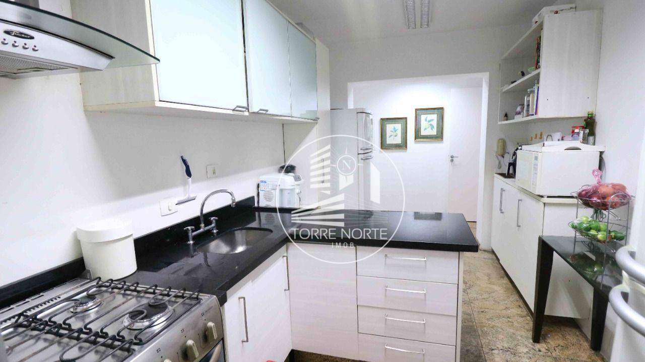 Cobertura à venda com 2 quartos, 260m² - Foto 7