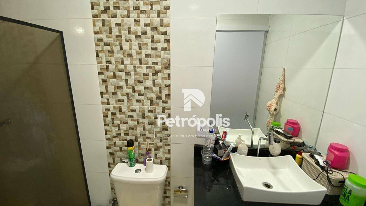 Casa à venda com 2 quartos, 170m² - Foto 12