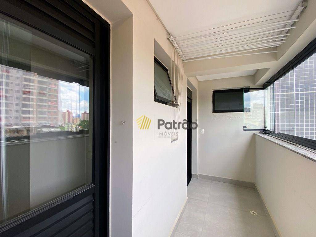 Apartamento à venda com 3 quartos, 200m² - Foto 6