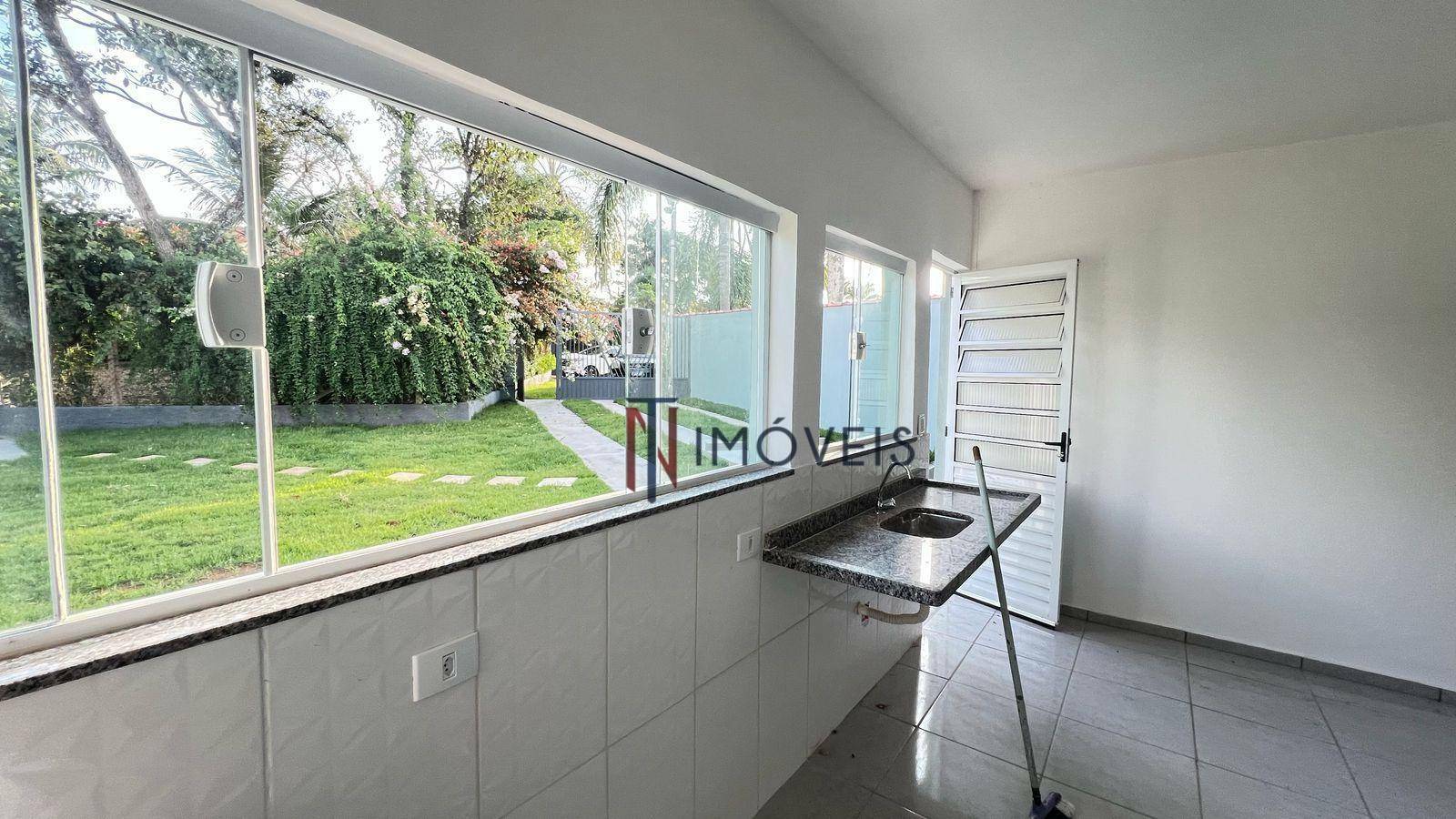 Casa para alugar com 2 quartos, 80m² - Foto 30