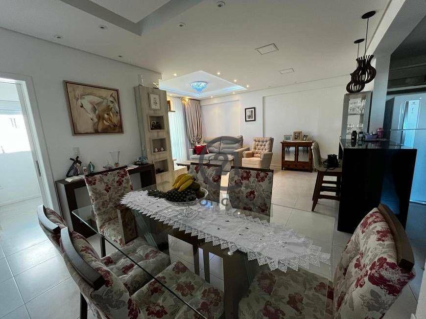 Apartamento à venda com 3 quartos, 130m² - Foto 2