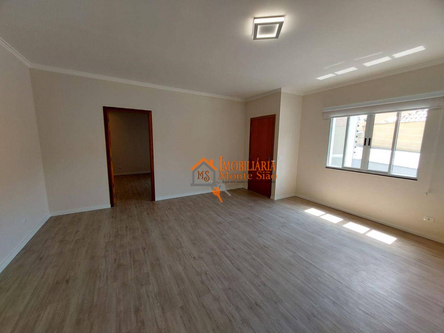 Casa à venda com 3 quartos, 316m² - Foto 8