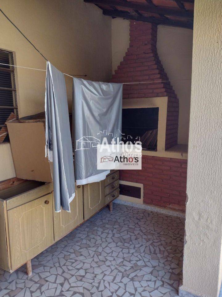 Casa à venda com 3 quartos, 240m² - Foto 25