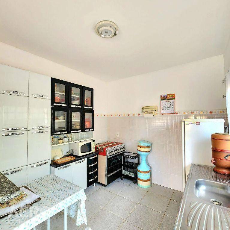 Chácara à venda com 6 quartos, 390m² - Foto 12