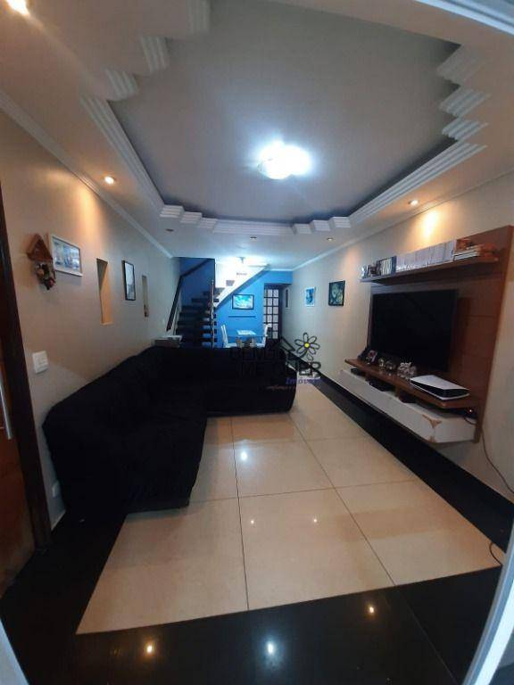 Sobrado à venda com 3 quartos, 200m² - Foto 3