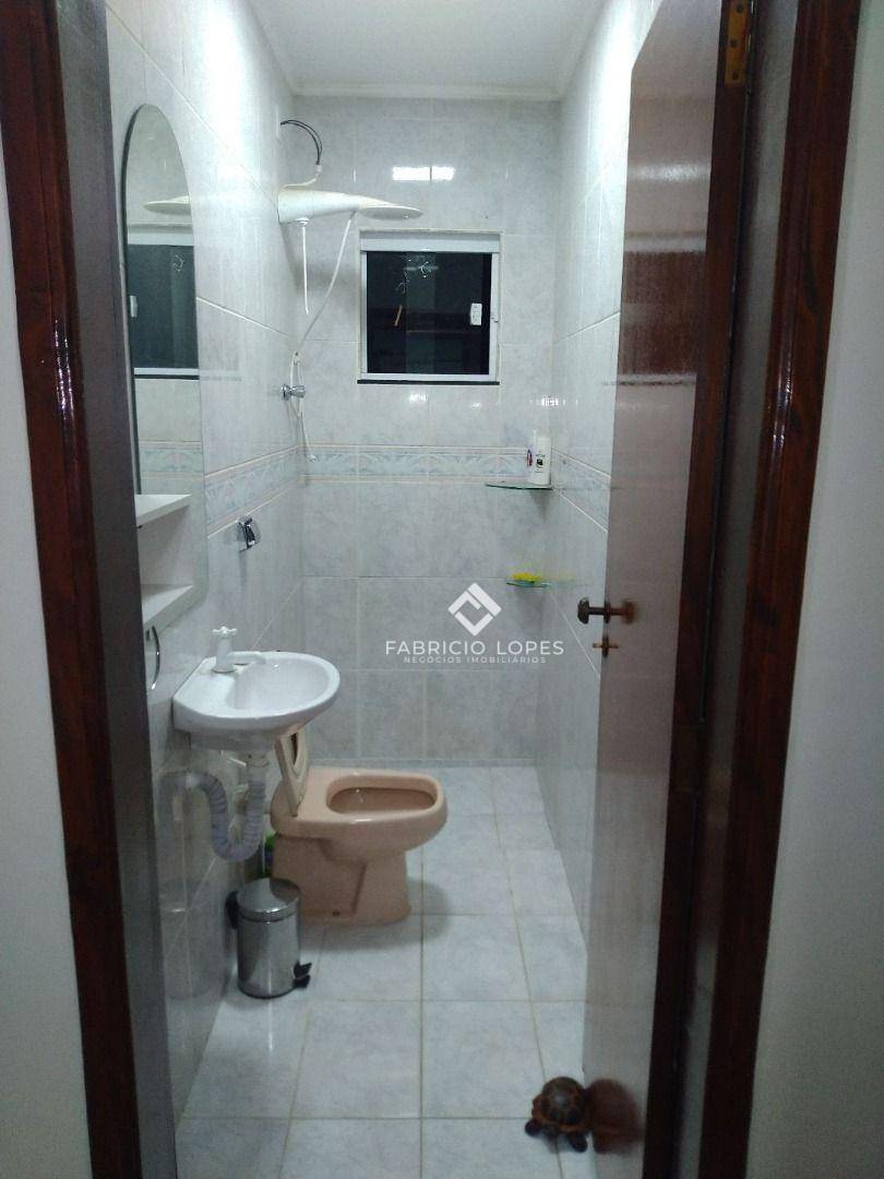 Casa à venda com 4 quartos, 180m² - Foto 10