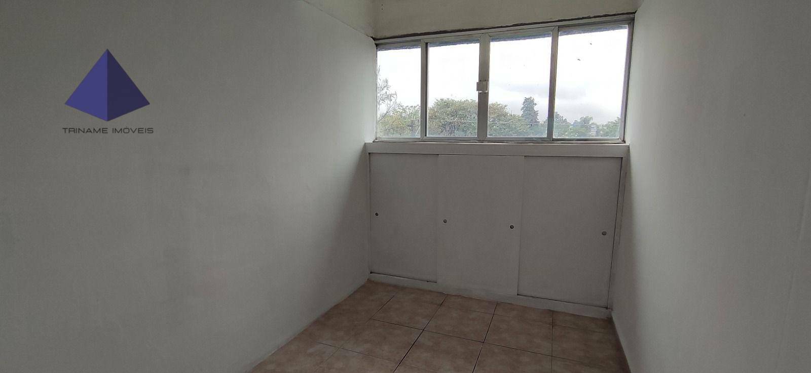 Apartamento à venda com 3 quartos, 67m² - Foto 2