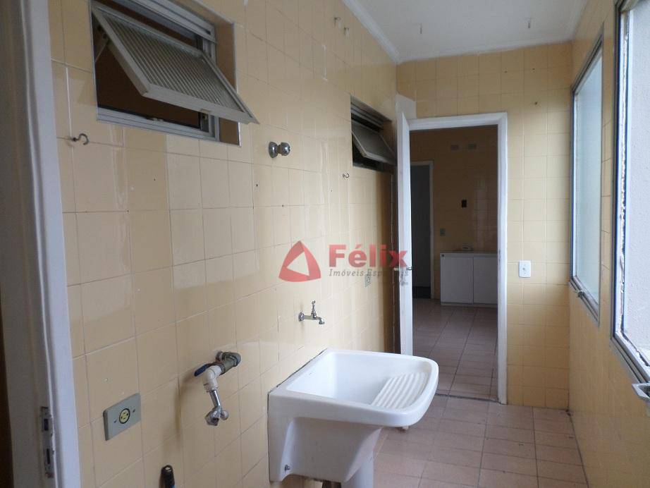 Apartamento à venda com 3 quartos, 146m² - Foto 28