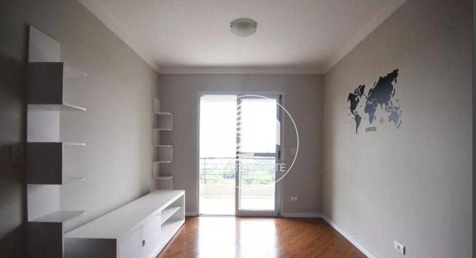 Apartamento à venda com 2 quartos, 72m² - Foto 4