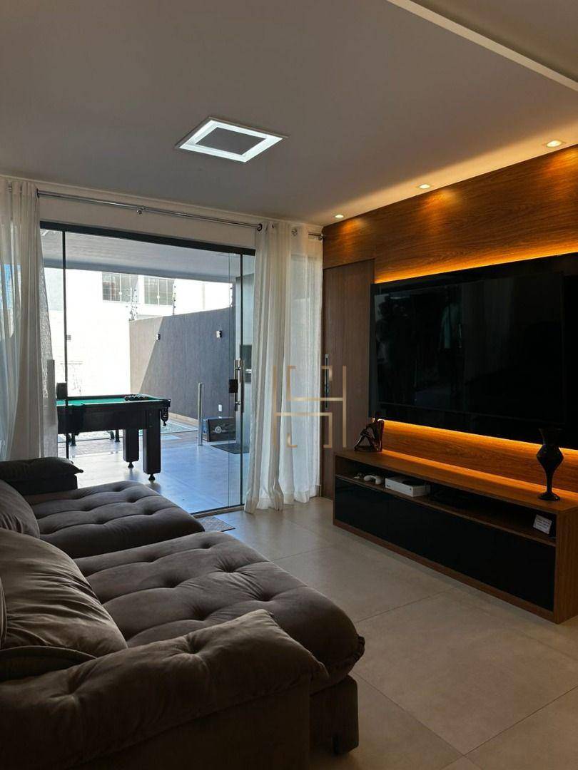 Casa à venda com 3 quartos, 210m² - Foto 12