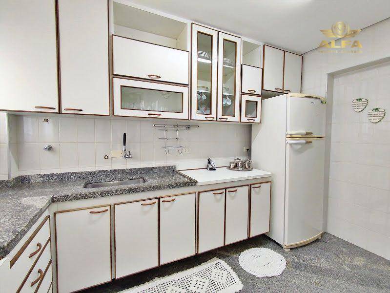 Apartamento à venda com 3 quartos, 115m² - Foto 22