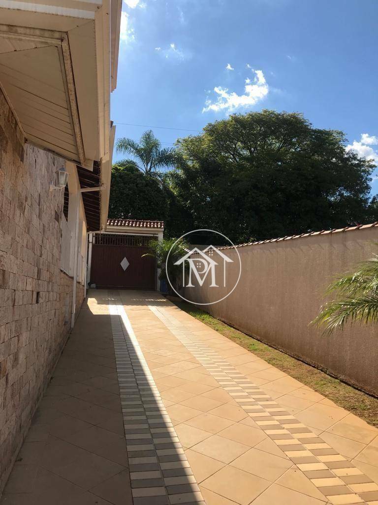 Chácara à venda com 7 quartos, 390m² - Foto 8