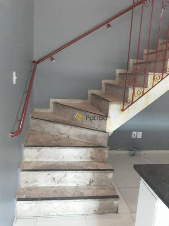 Sobrado à venda com 3 quartos, 192m² - Foto 4